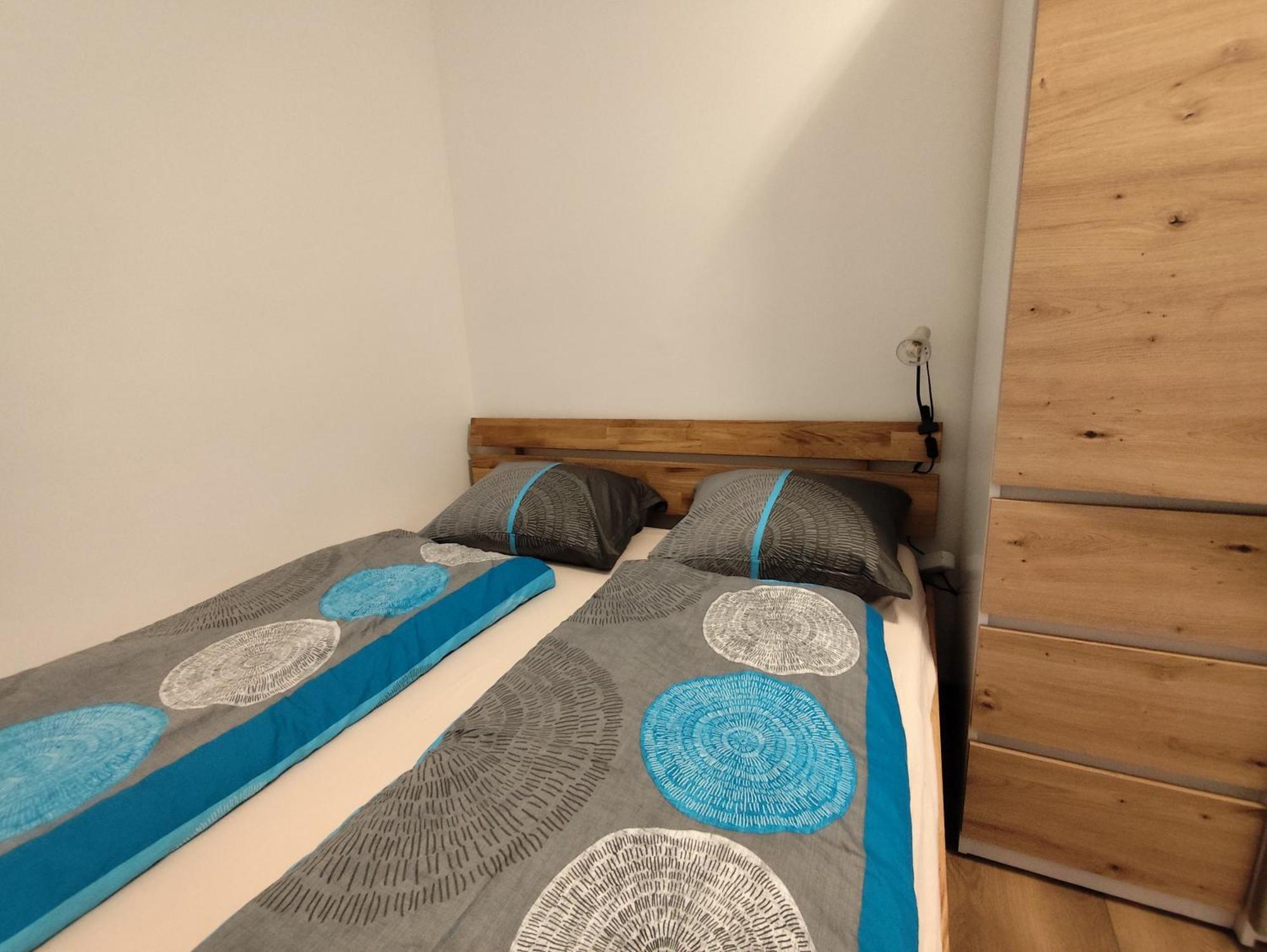 Cozy Apartments In Central Location With Free Parking Wina Bagian luar foto