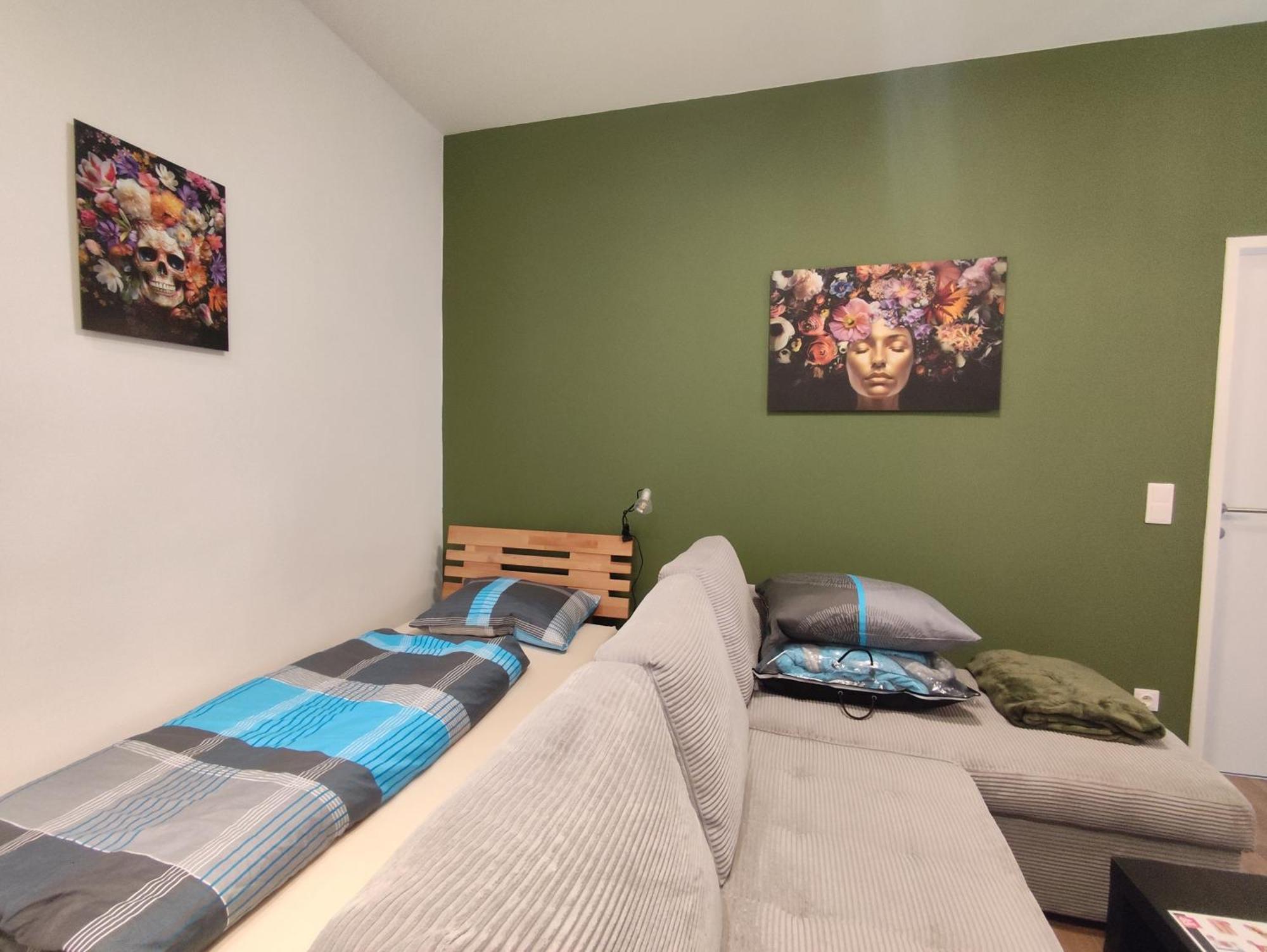 Cozy Apartments In Central Location With Free Parking Wina Bagian luar foto