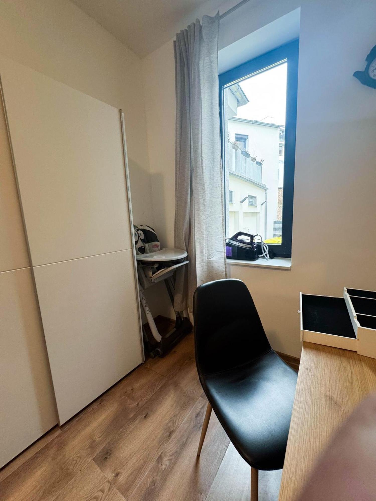 Cozy Apartments In Central Location With Free Parking Wina Bagian luar foto