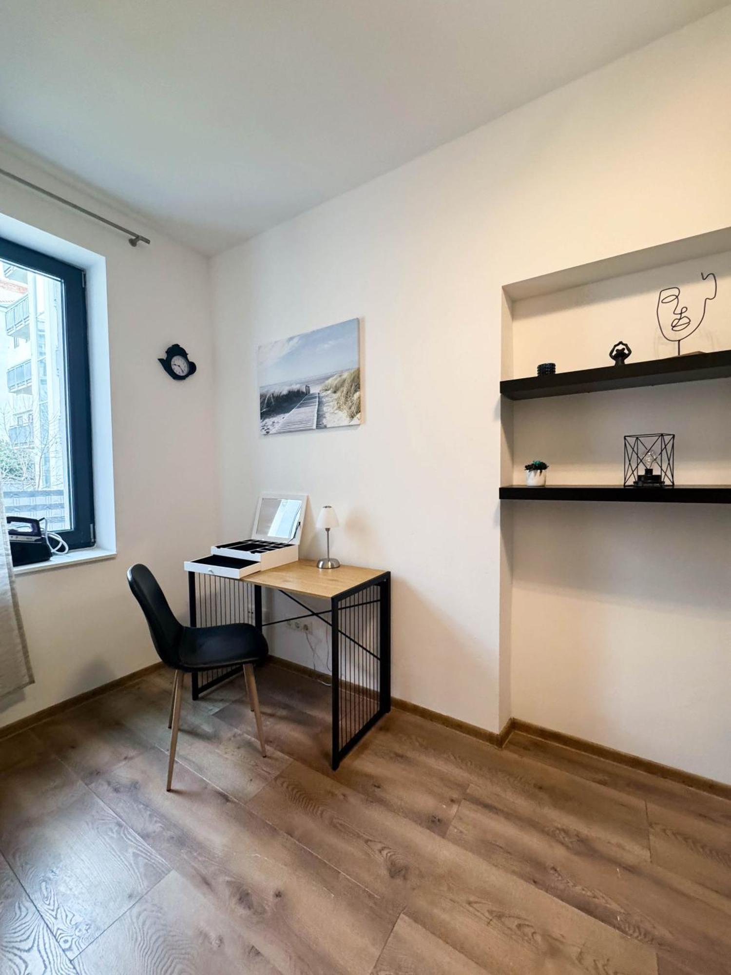 Cozy Apartments In Central Location With Free Parking Wina Bagian luar foto