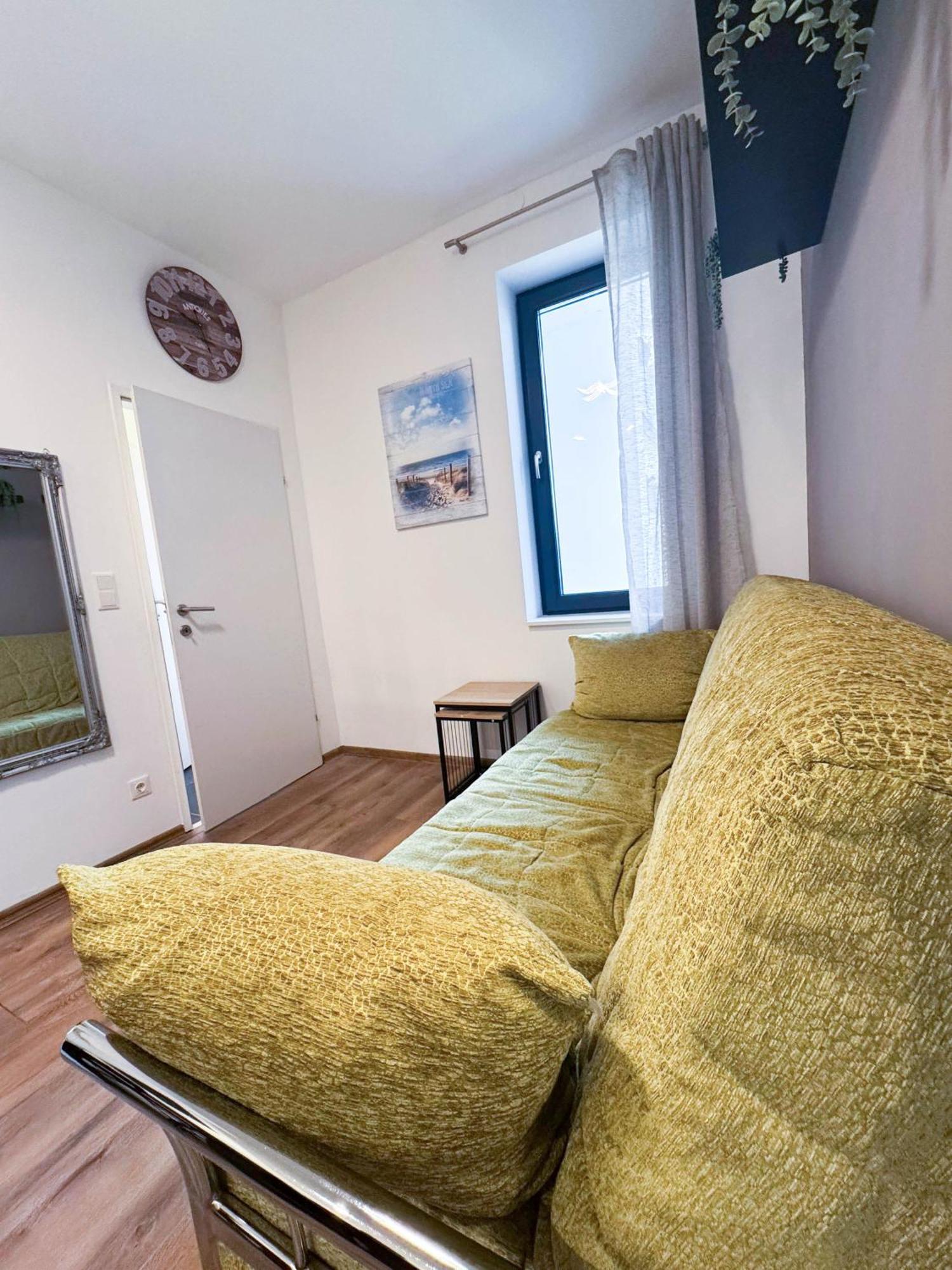 Cozy Apartments In Central Location With Free Parking Wina Bagian luar foto