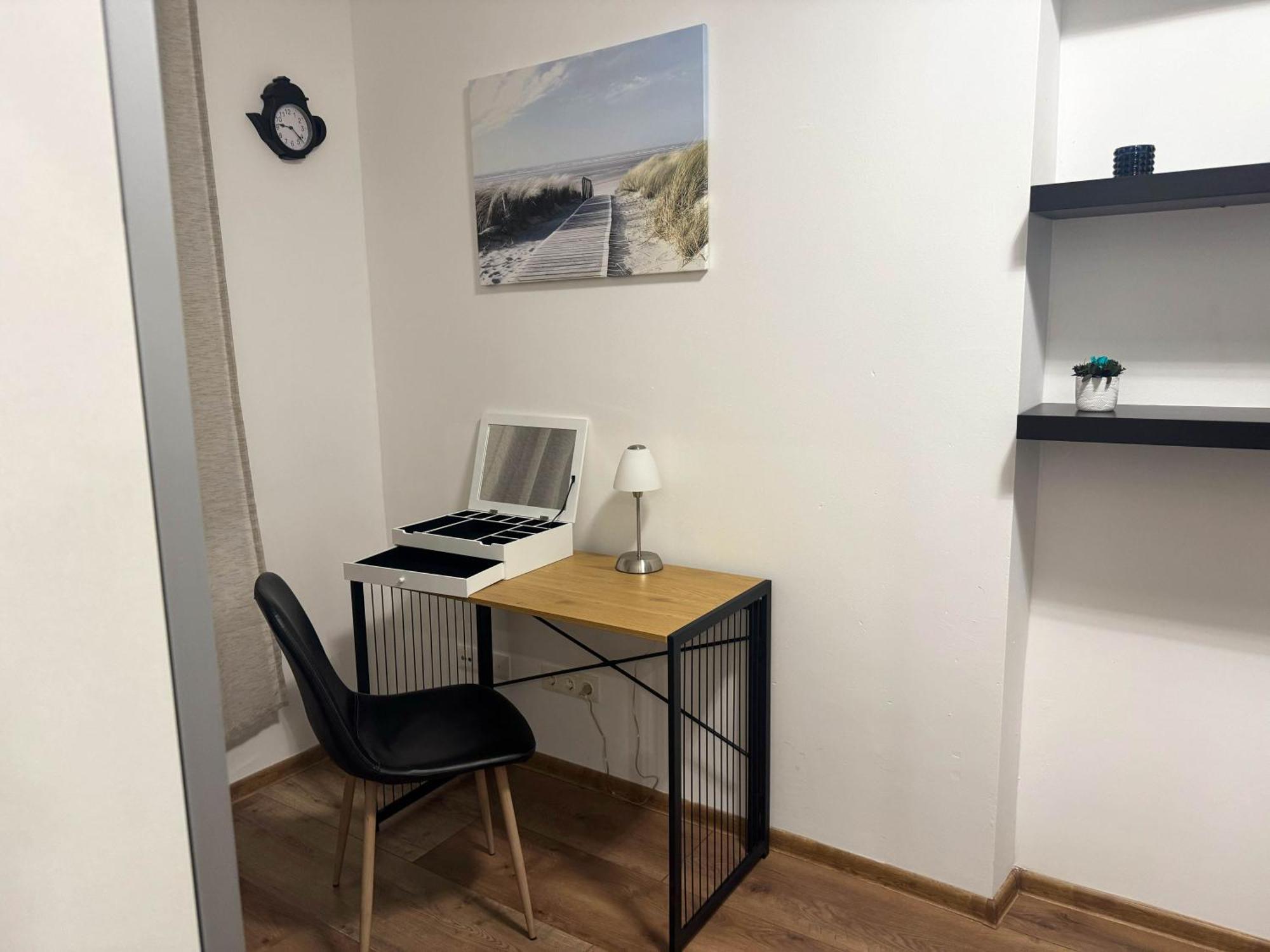 Cozy Apartments In Central Location With Free Parking Wina Bagian luar foto
